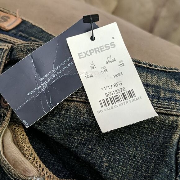 EXPRESS Precision Fit low Slung Flare Sz 11/12 NWT - Picture 8 of 10